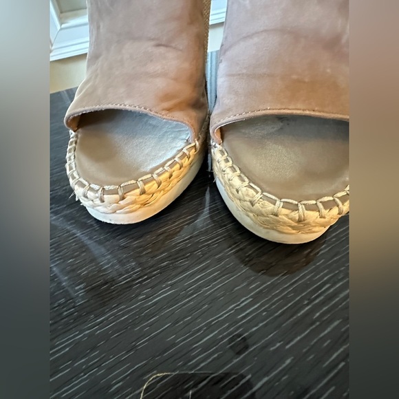 Vince Camuto Brissia Wedge Platforms Sandals Mules Tortilla Leather 8.5 shoes - Picture 5 of 15